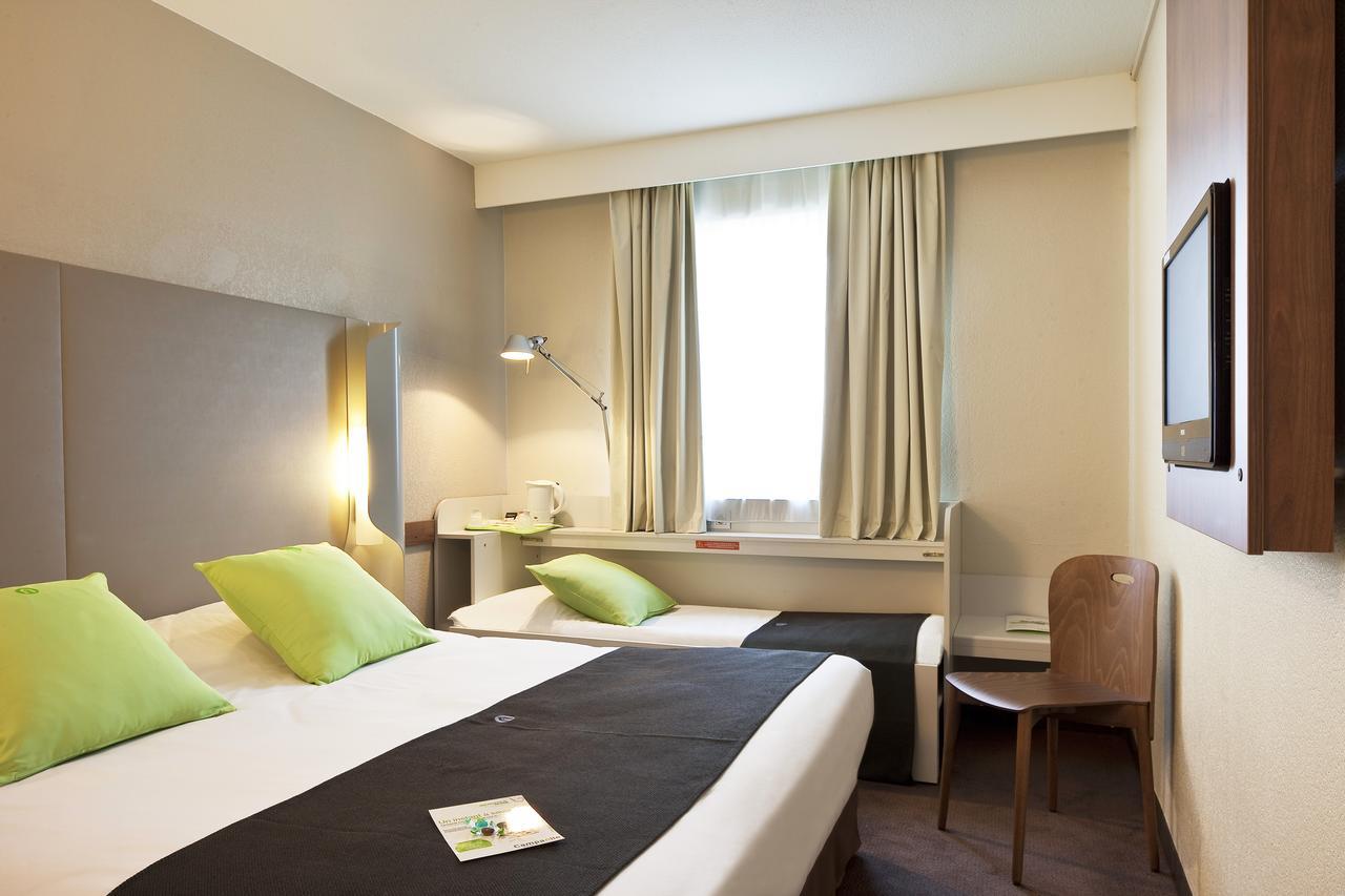 Campanile Chambery Hotel Exterior photo
